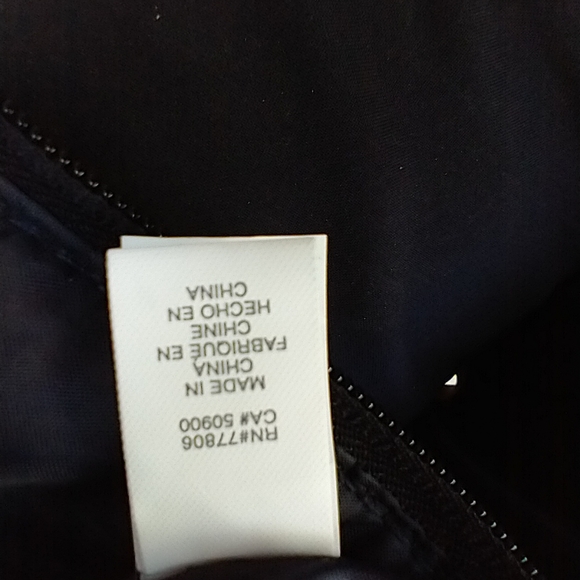 Tommy Hilfiger Monogram Crossbody Purse*Like New* - Picture 10 of 12